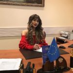 Леру Фрост взяли на работу в косметологическую клинику